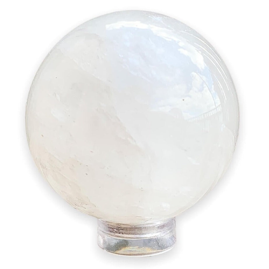 Clear Quartz Meaning: Healing Properties & Uses