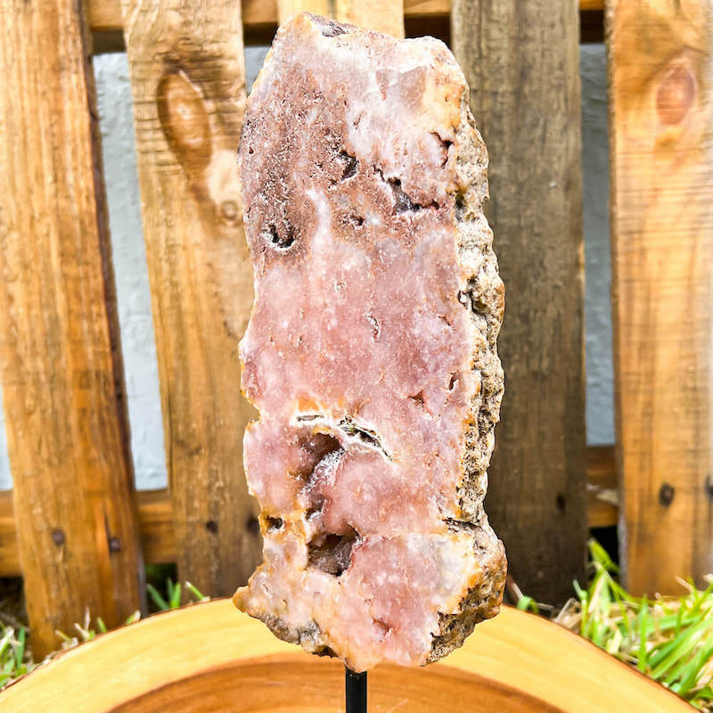 Pink amethyst slab with double shops druzy caves