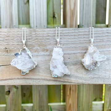 Clear Quartz Meaning: Healing Properties & Uses