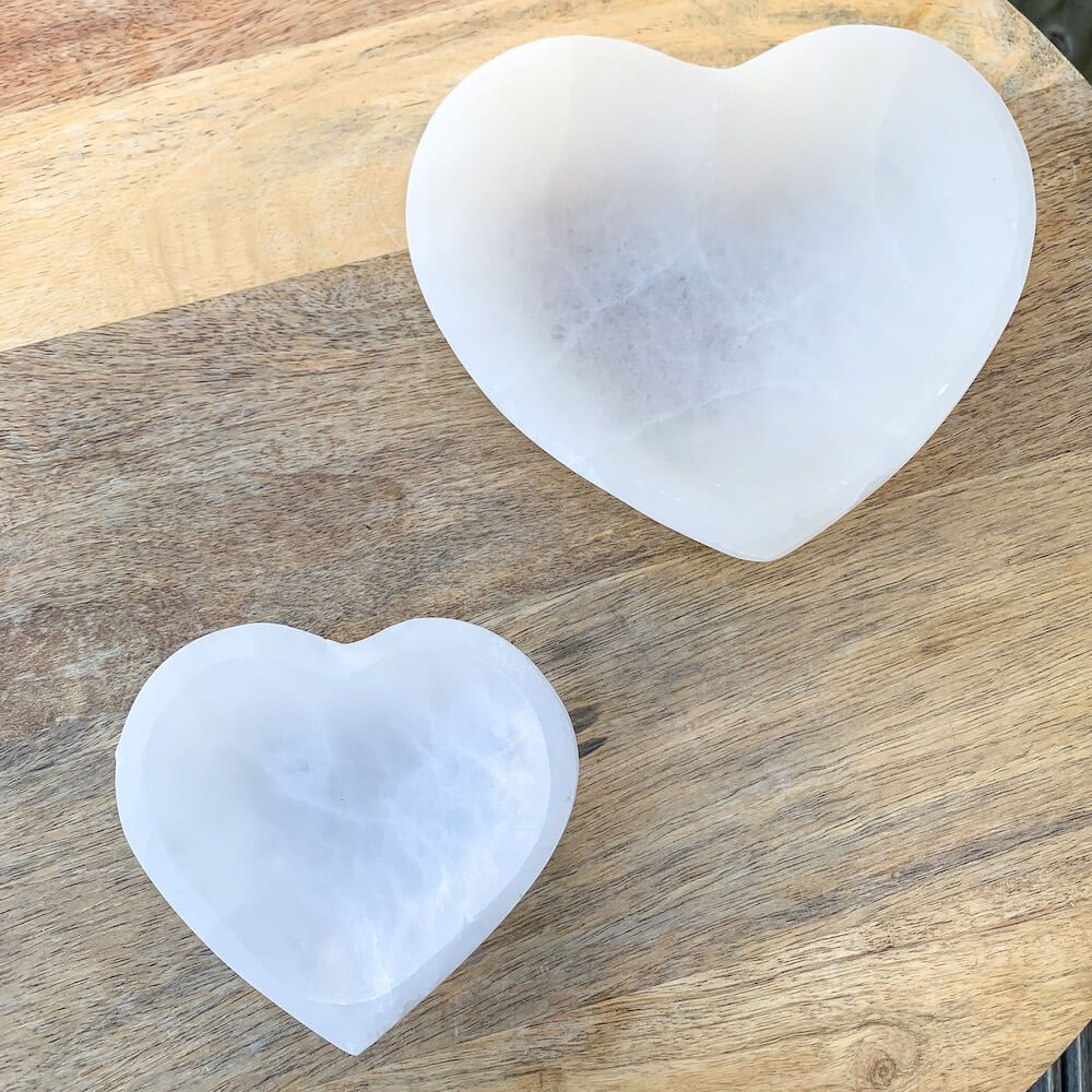 Looking for a selenite Heart bowl with Free Shipping? Shop at Magic Crystals for handcrafted Selenite Ritual Bowl, Charging Bowl, Selenite Alter Bowl, Selenite Bowls, Selenite Cleansing Bowls. Selenite quickly opens and activates the third eye, crown chakra, and the Soul Star chakra above the head.