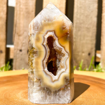 Looking for Agate Geode Tower - Agate Carving? shop at Magic Crystals for Large Unique Agate Druzy Tower - #B with FREE SHIPPING available. Flower agate can be used to re-bloom the feminine side of all persons. GEMSTONE flame carving. High quality crystals.