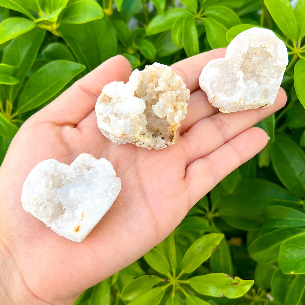 Geode Heart Crystal Candle Opal (White)